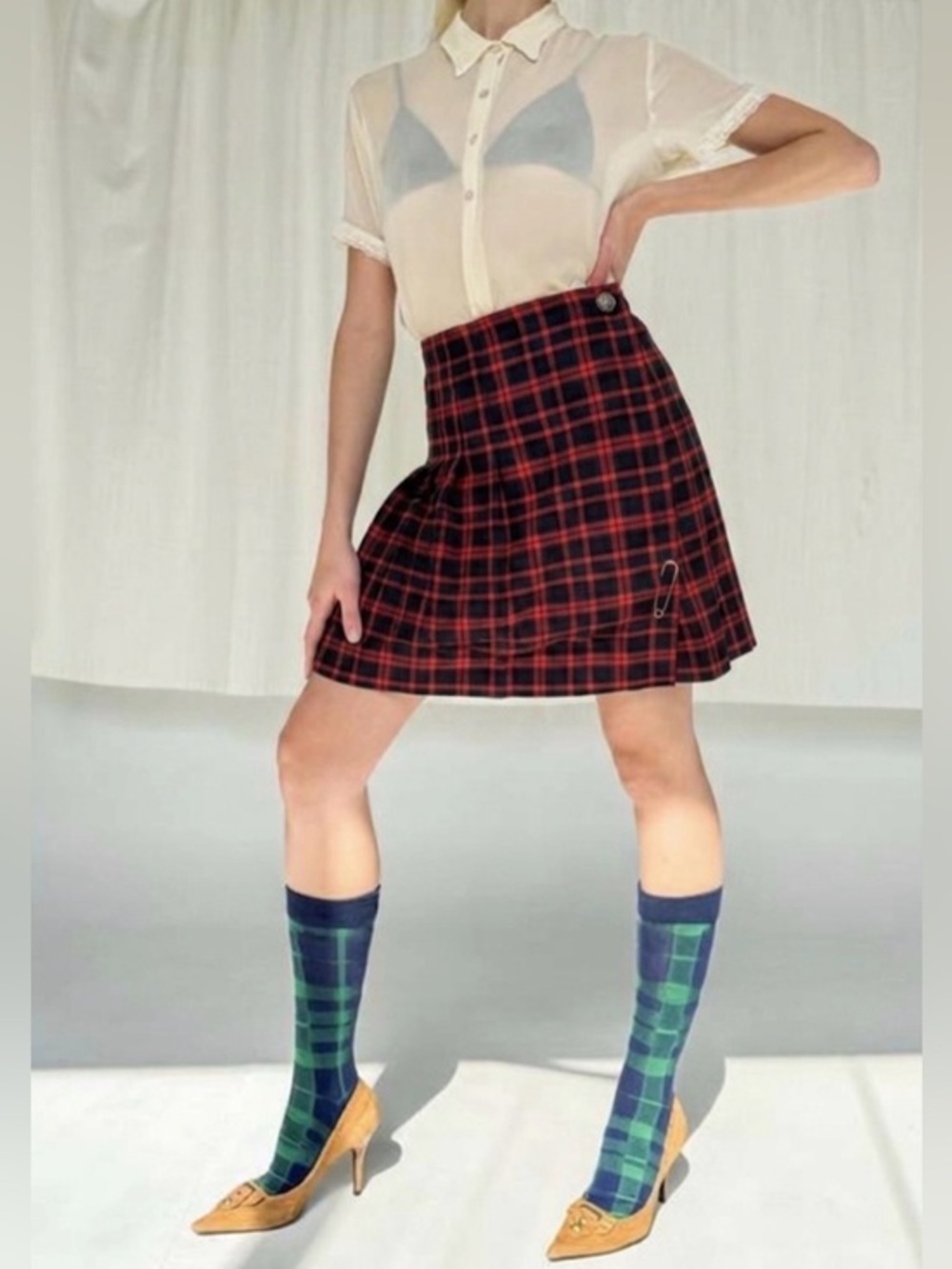 Vintage Evidence Canada Red Black Plaid Pleated Wrap Skirt - Size 11